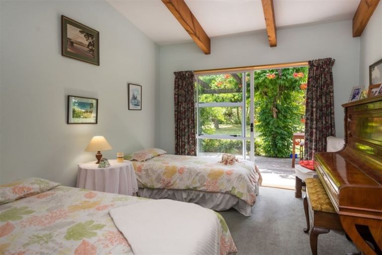 Photo of property in 65 Osborne Road, Amberley, 7410