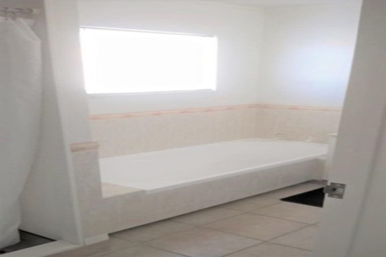 Photo of property in 12a Darraghs Road, Brookfield, Tauranga, 3110