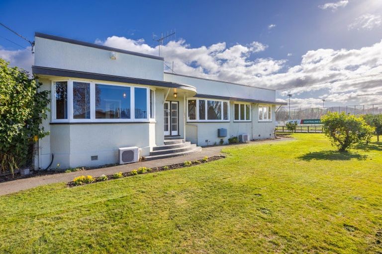 Photo of property in 15 Mitchell Street, Waipukurau, 4200