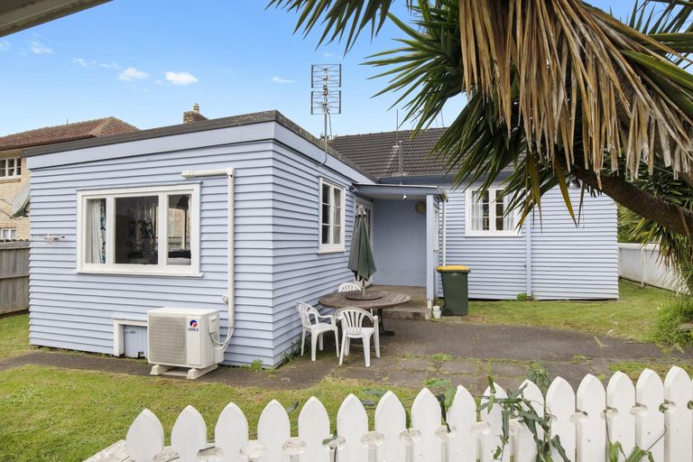 Photo of property in 85a Victoria Street, Pukekohe, 2120
