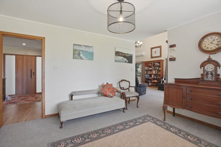 Photo of property in 17 Ridgewood Drive, Ridgewood, New Plymouth, 4371