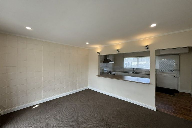 Photo of property in 1/35 Trentham Road, Papakura, 2110