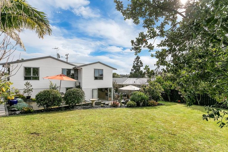 Photo of property in 11 James Street, Glenfield, Auckland, 0629