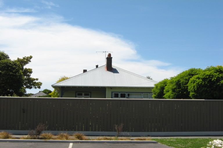 Photo of property in 232 Geraldine Street, Edgeware, Christchurch, 8013