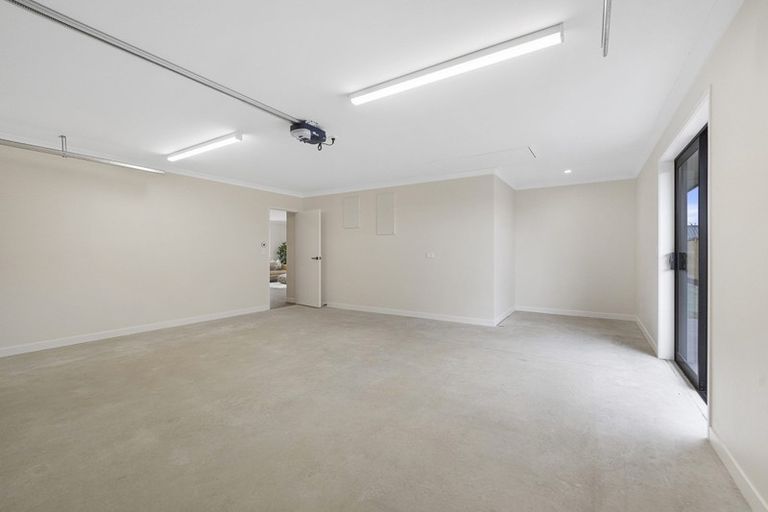 Photo of property in 4 Batham Drive, Mount Victoria, Wellington, 6011