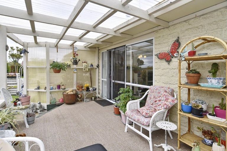 Photo of property in 10 Seadown Crescent, Amberley, 7410