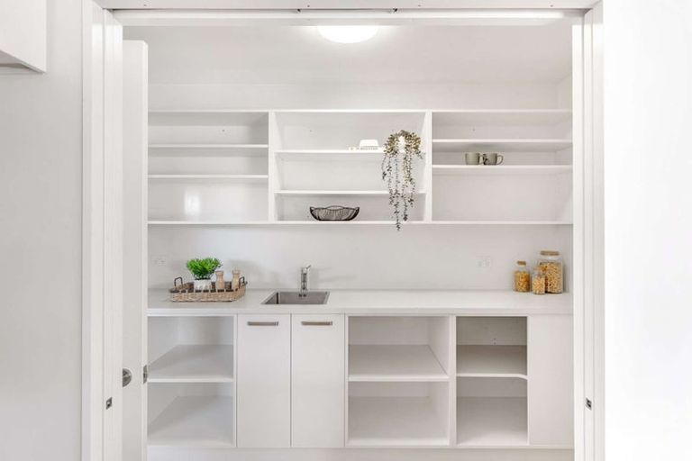 Photo of property in 14 Waimarie Street, Pegasus, 7612