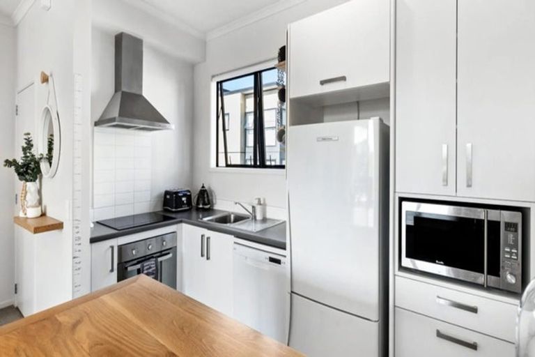 Photo of property in 13 Onekiritea Road, Hobsonville, Auckland, 0616