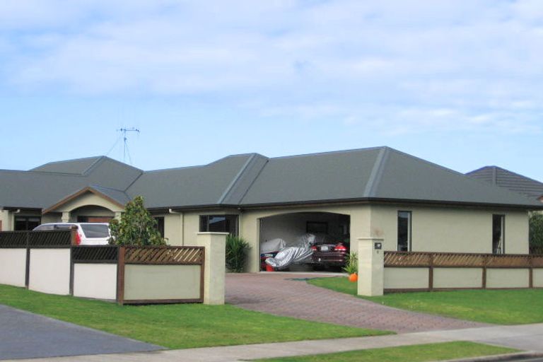 Photo of property in 11 Grasmere Court, Huntington, Hamilton, 3210