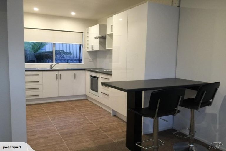 Photo of property in 9/41 Anzac Road, Browns Bay, Auckland, 0630
