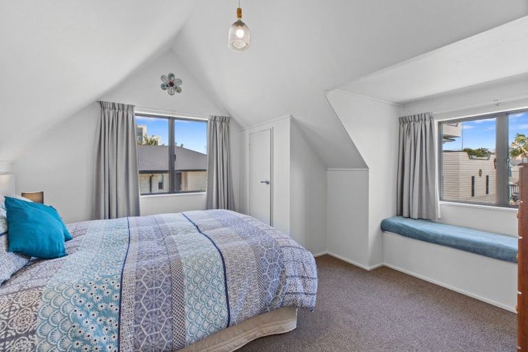 Photo of property in 1040a Papamoa Beach Road, Papamoa Beach, Papamoa, 3118