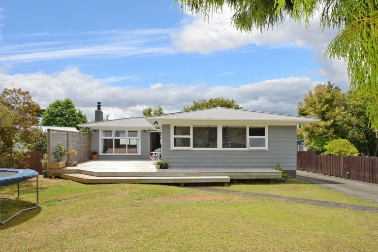 Photo of property in 14 Te Anau Place, Tikipunga, Whangarei, 0112