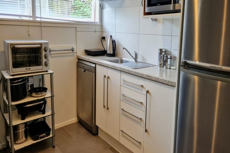 Photo of property in 43 Sharon Road, Waiake, Auckland, 0630