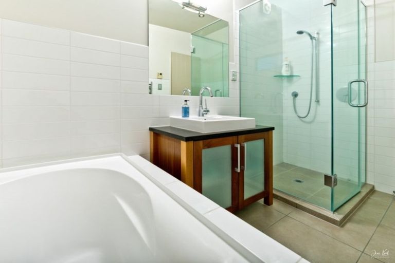 Photo of property in 54a Penzance Road, Mairangi Bay, Auckland, 0630