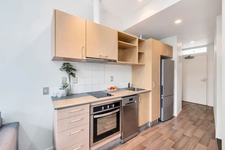 Photo of property in The Grange, 86/92 Bush Road, Albany, Auckland, 0632