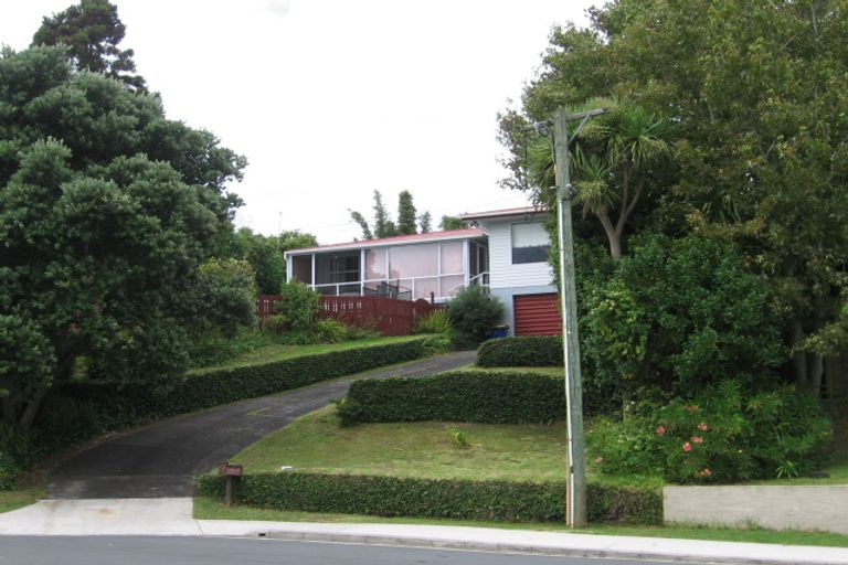 Photo of property in 9 Webb Place, Forrest Hill, Auckland, 0620