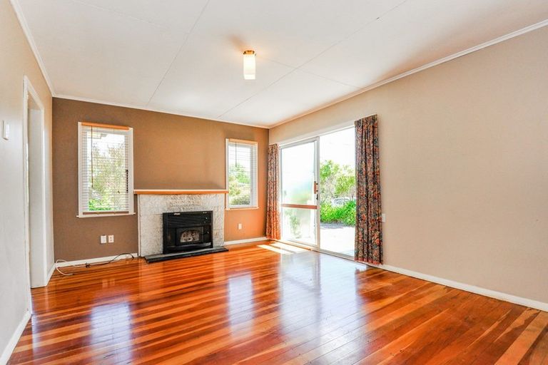 Photo of property in 1 Palmerston Road, Havelock North, 4130