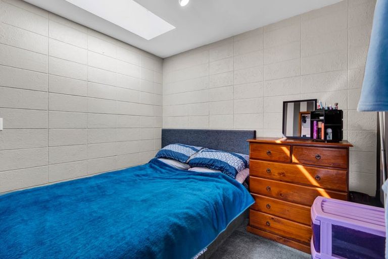 Photo of property in 5 Pokaka Place, Inglewood, 4330