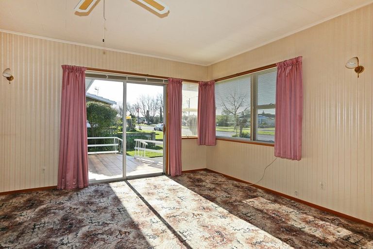 Photo of property in 81 Flaxmere Avenue, Flaxmere, Hastings, 4120