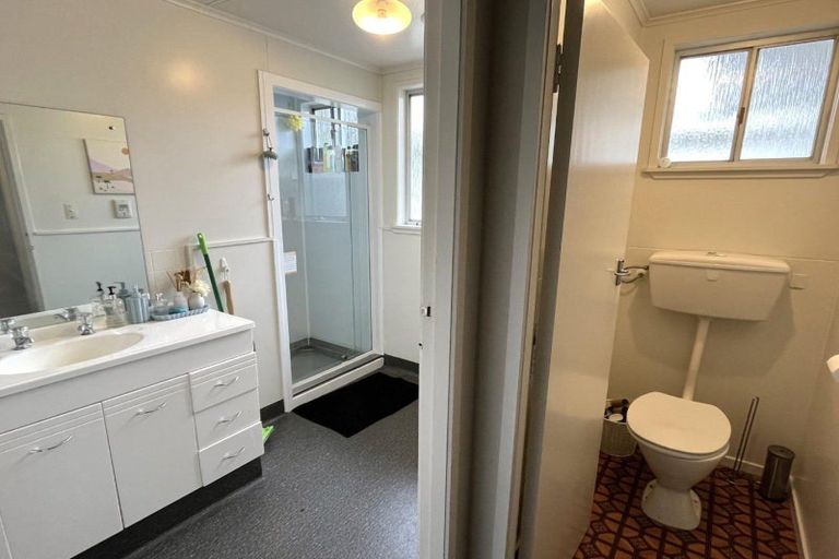 Photo of property in 8 Marne Street, Hokowhitu, Palmerston North, 4410