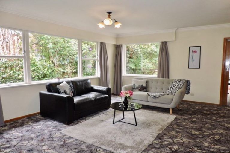 Photo of property in 89 Redwood Avenue, Tawa, Wellington, 5028