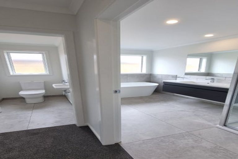 Photo of property in 12 Julie Lane, Papamoa, 3118