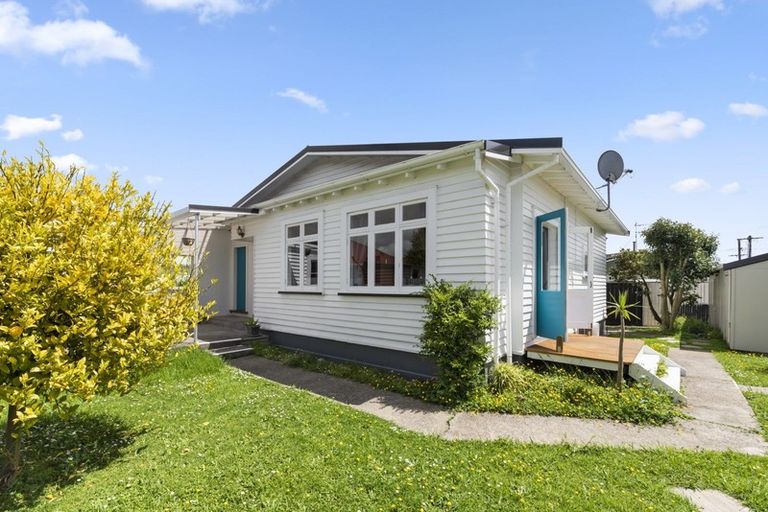Photo of property in 58b Salisbury Street, Levin, 5510