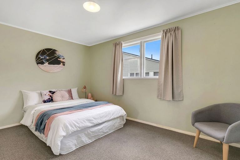 Photo of property in 30 Corinna Street, Waitangirua, Porirua, 5024