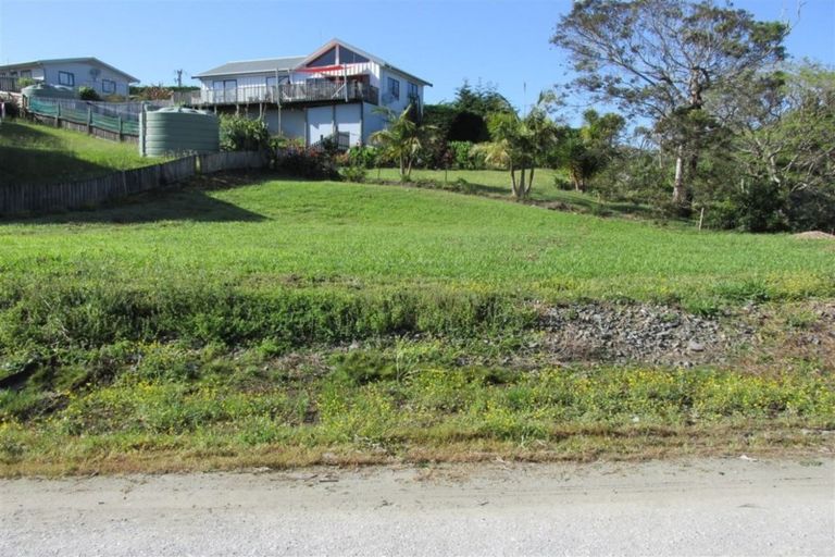 Photo of property in 31 Paradise Road, Coopers Beach, 0420