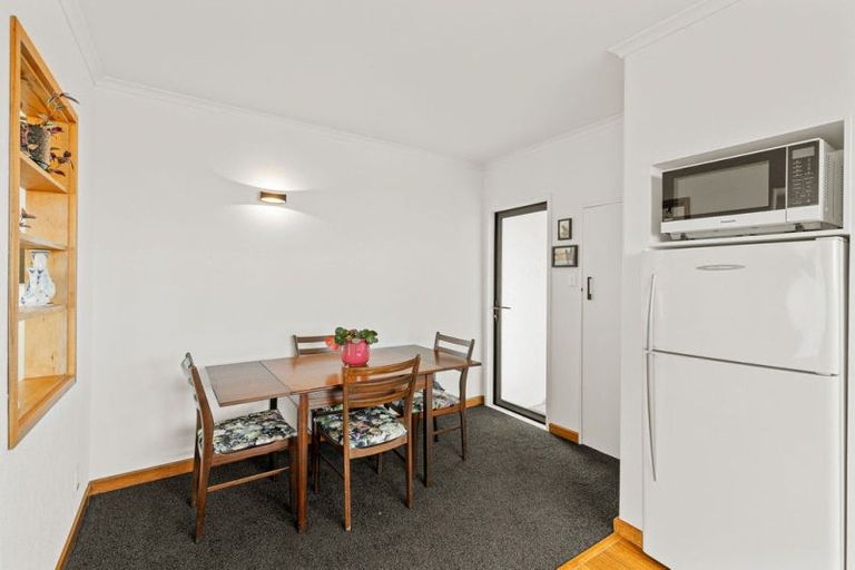Photo of property in 7 Tower Crescent, Durie Hill, Whanganui, 4500