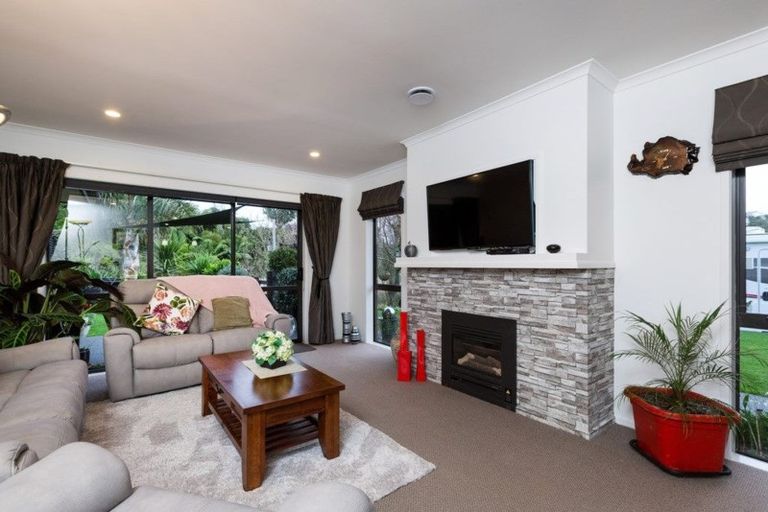 Photo of property in 20 Ainslee Street, Highlands Park, New Plymouth, 4312