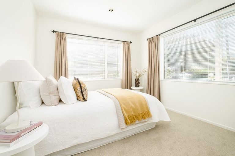 Photo of property in 22b Taupata Street, Redcliffs, Christchurch, 8081