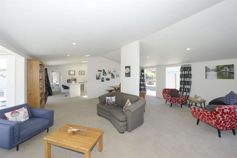 Photo of property in 27a Meadow Street, Papanui, Christchurch, 8052