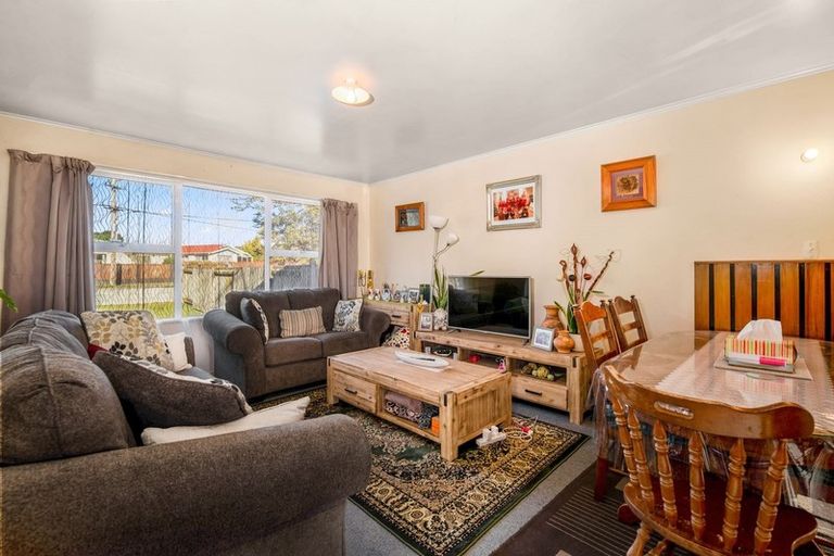 Photo of property in 2/177 Clayton Road, Mangakakahi, Rotorua, 3015