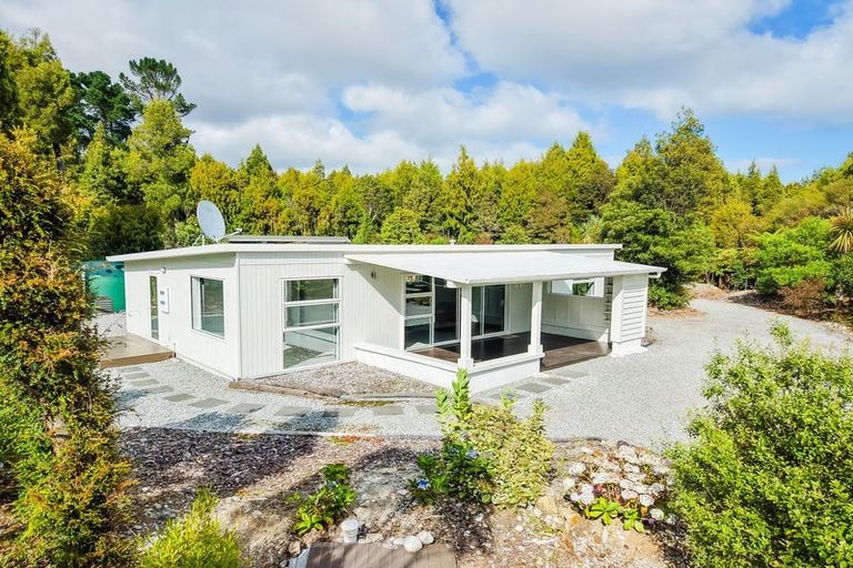 Photo of property in 1 Hurren Place West, Kumara Junction, Hokitika, 7882