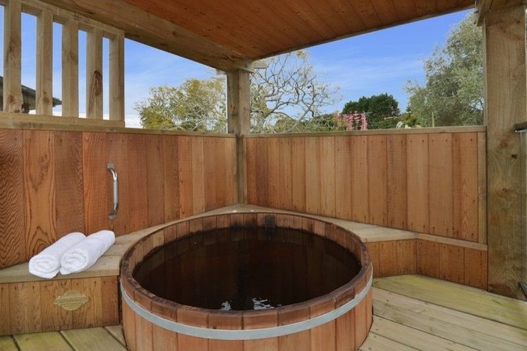 Photo of property in 5 Tawhai Place, Parahaki, Whangarei, 0112