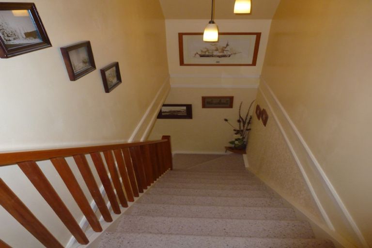 Photo of property in 14 Whitby Street, Clyde, 9330