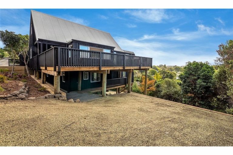 Photo of property in 363 Centaurus Road, Hillsborough, Christchurch, 8022