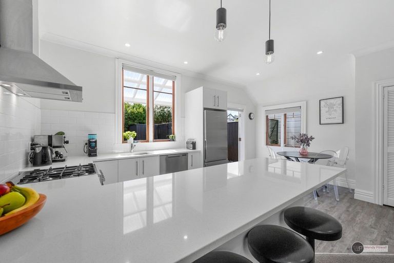 Photo of property in 19 Beach Street, Petone, Lower Hutt, 5012