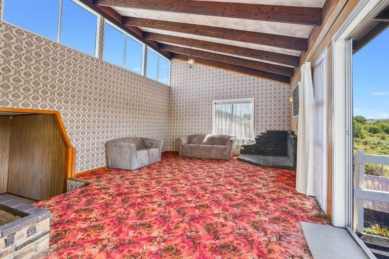 Photo of property in 87a Edmonton Road, Henderson, Auckland, 0612