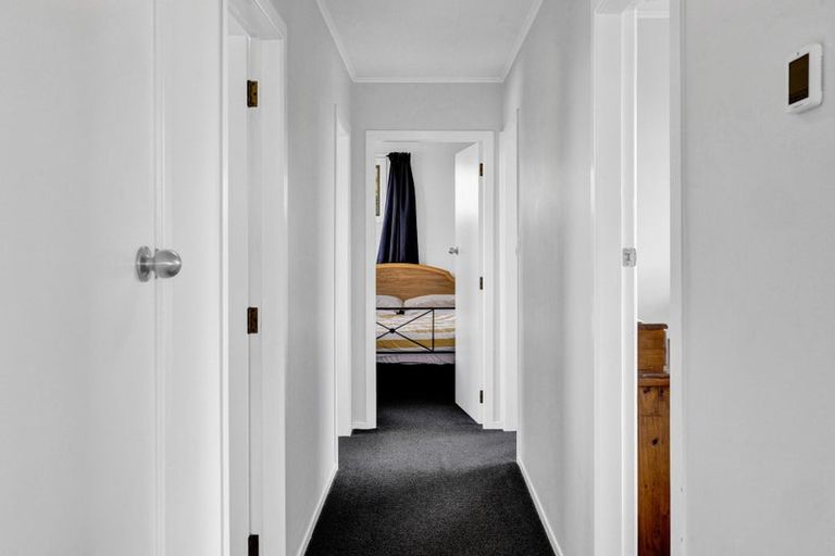 Photo of property in 6 Kamahi Avenue, Hawera, 4610