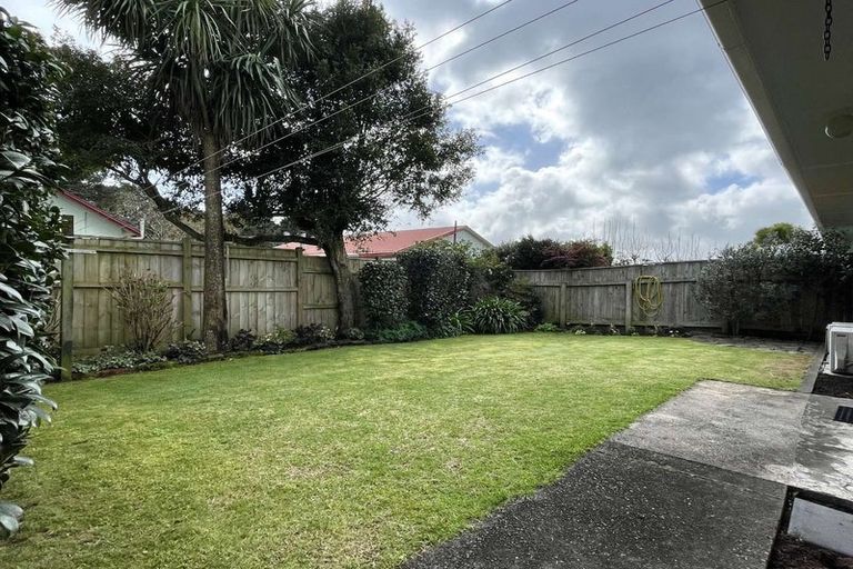 Photo of property in 22a Barrett Street, Westown, New Plymouth, 4310