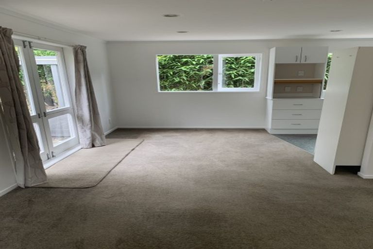 Photo of property in 6a Channel View Road, Campbells Bay, Auckland, 0630