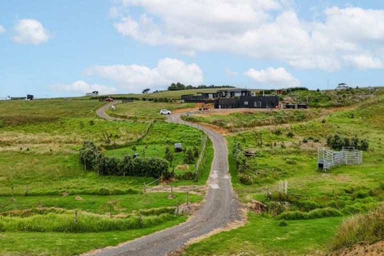 Photo of property in 49 Honey Road, Otaua, 2683