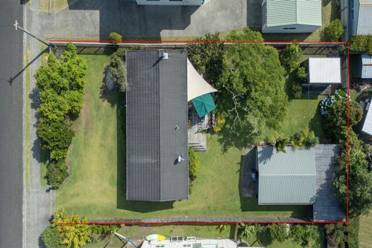 Photo of property in 64 Manaia Road, Tairua, 3508