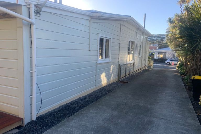 Photo of property in 26 Derwent Street, Island Bay, Wellington, 6023