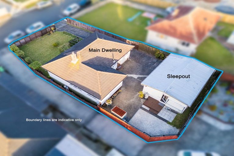 Photo of property in 82 Kelman Road, Kelston, Auckland, 0602