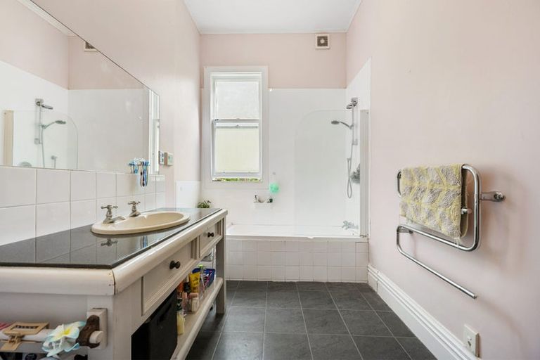 Photo of property in 11 Terrace Gardens, Te Aro, Wellington, 6011