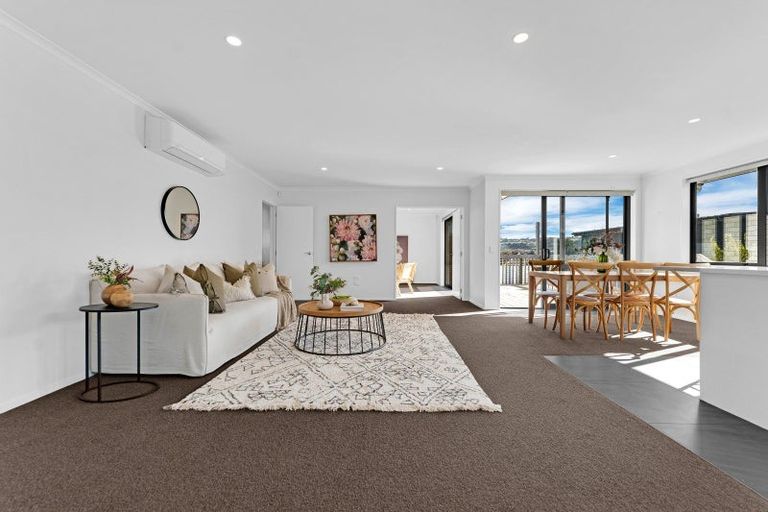 Photo of property in 16 Lippiatt Crescent, Pokeno, 2402