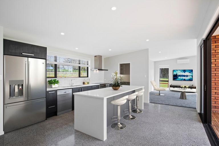 Photo of property in 80 Brewster Road, Pukekawa, Tuakau, 2696